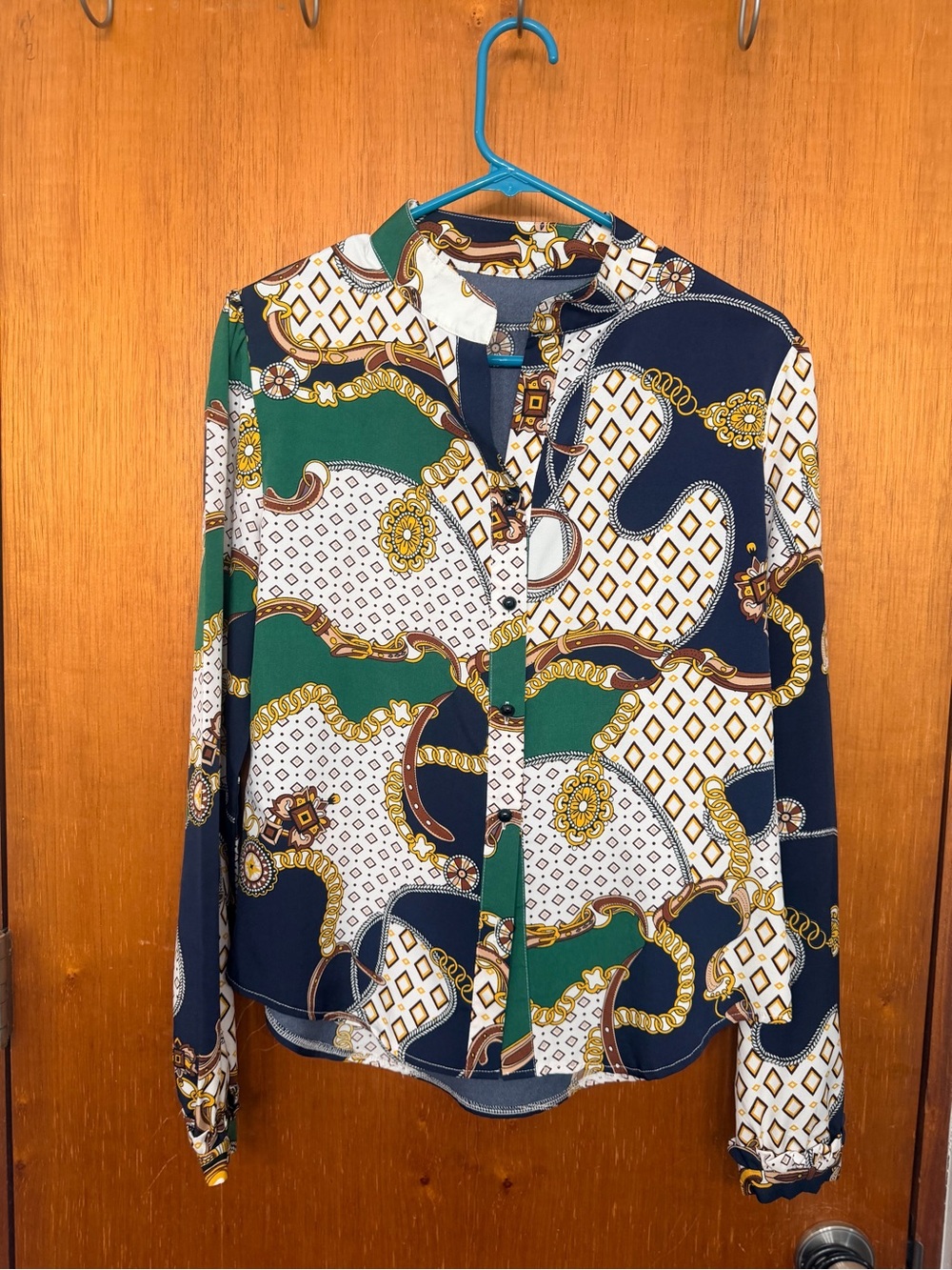 Baroque Chain Print Button Down Blouse – Navy & Green